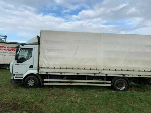 Renault 44A - Curtainsider truck: picture 3 Renault 44A - Curtainsider truck: picture 3