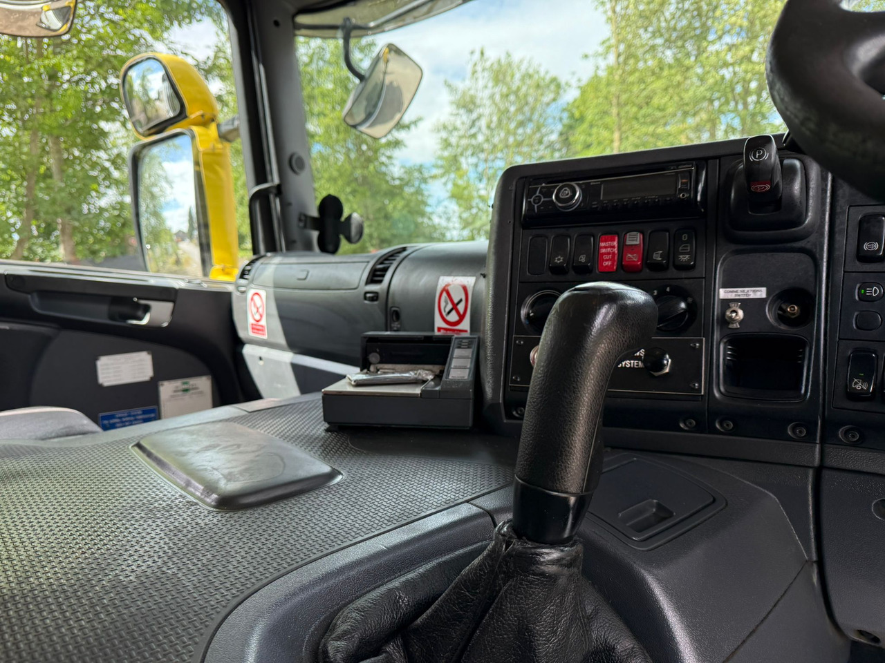 Tank truck 2007 Scania P310 Fuel Tanker: picture 28