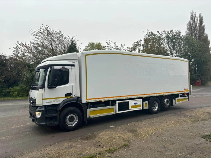 Refrigerator truck 2015 Mercedes Axor 2532 Refrigerated Truck SSJ Axor: picture 10