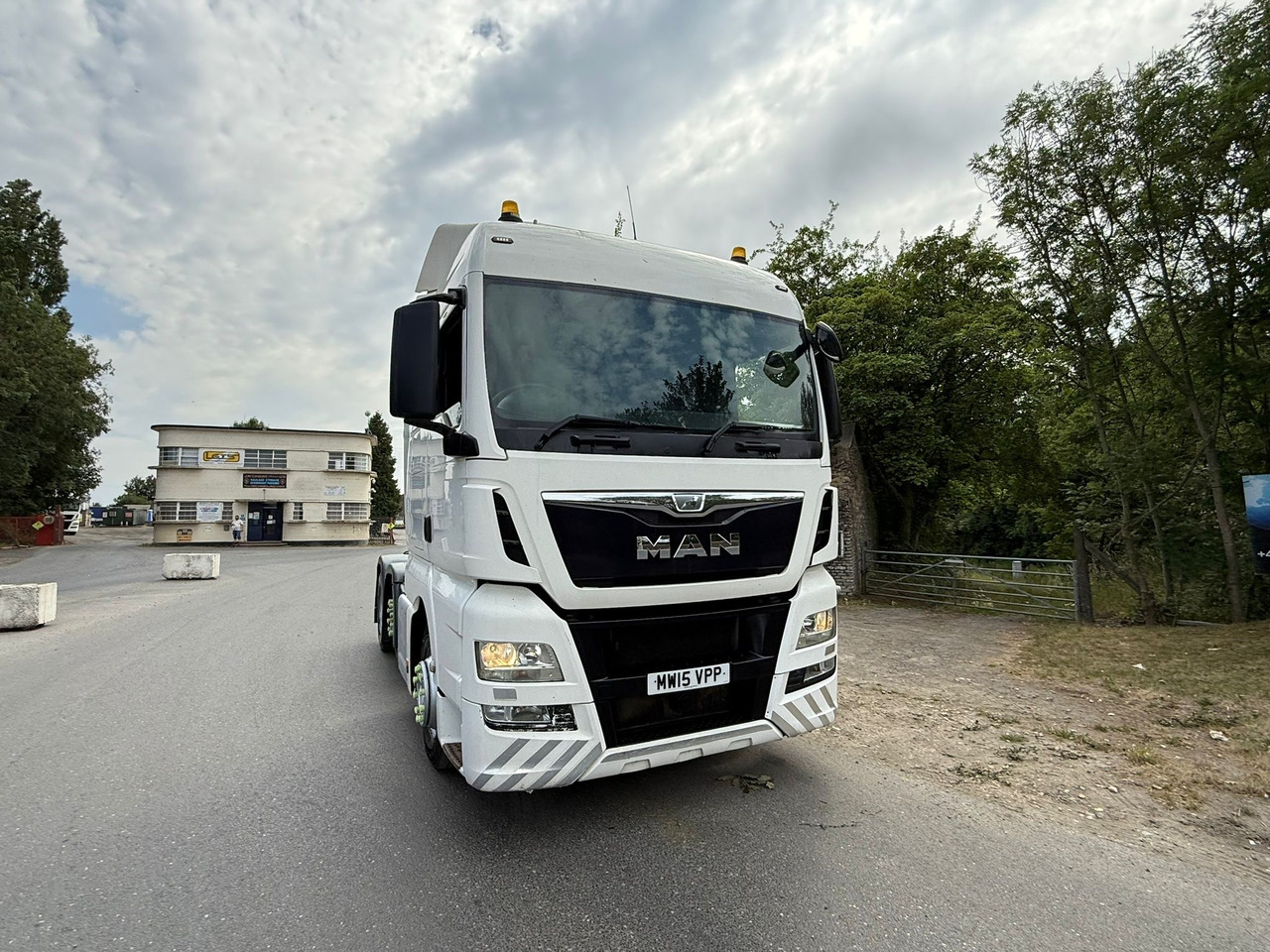 Tractor unit 2015 MAN TGX 26 Tractor Unit: picture 1