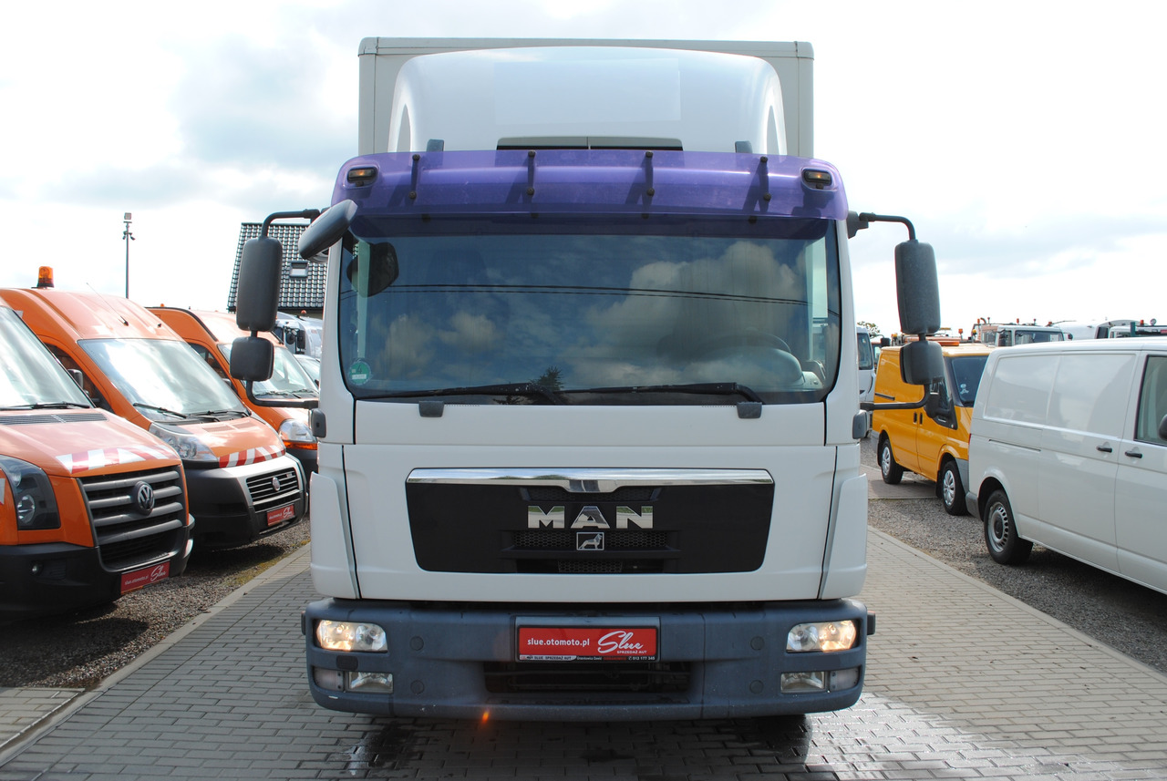 MAN TGL 8.180 - Box truck: picture 2 MAN TGL 8.180 - Box truck: picture 2