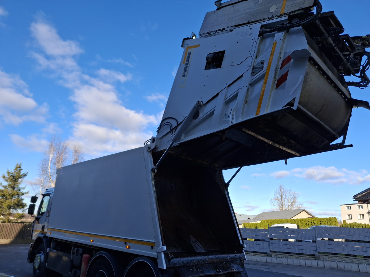 Garbage truck Renault D26 Śmieciarka Mullwagen Environnement VR5 LEV Euro 6: picture 18 Garbage truck Renault D26 Śmieciarka Mullwagen Environnement VR5 LEV Euro 6: picture 18