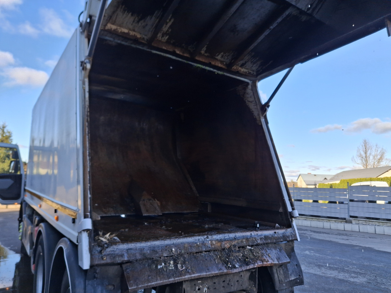 Garbage truck Renault D26 Śmieciarka Mullwagen Environnement VR5 LEV Euro 6: picture 23 Garbage truck Renault D26 Śmieciarka Mullwagen Environnement VR5 LEV Euro 6: picture 23