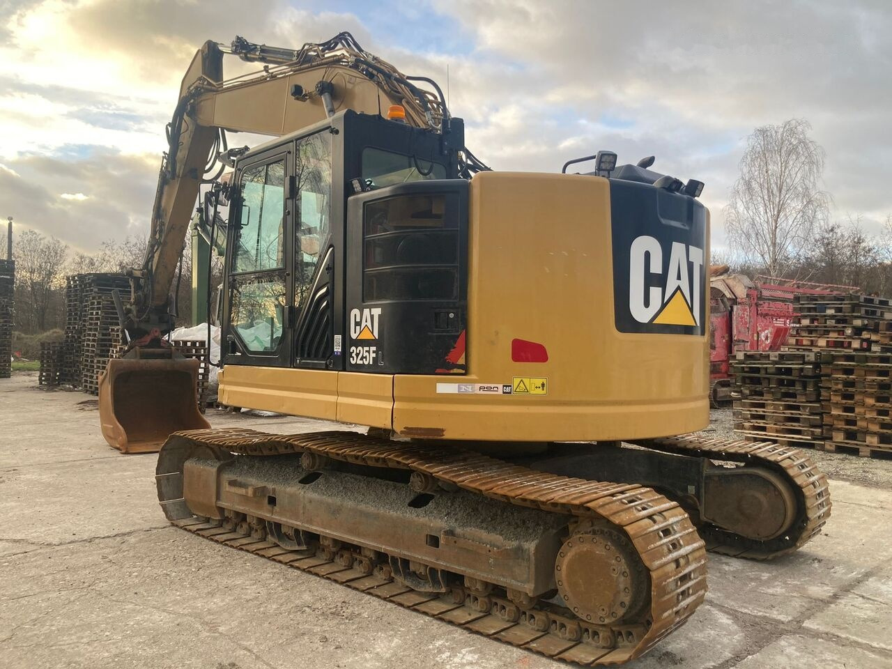 Crawler excavator Caterpillar 325 F LCR Rototylt: picture 9