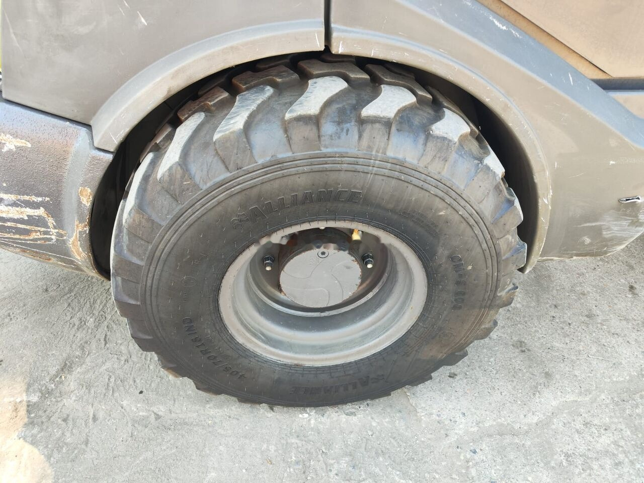 Wheel loader Mecalac AX 1000: picture 15