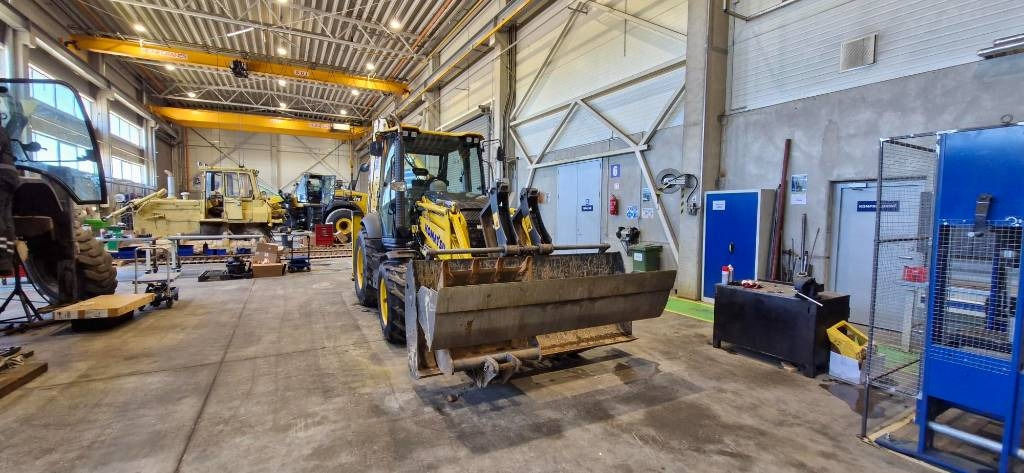 Komatsu WB 93 R - Backhoe loader: picture 2 Komatsu WB 93 R - Backhoe loader: picture 2