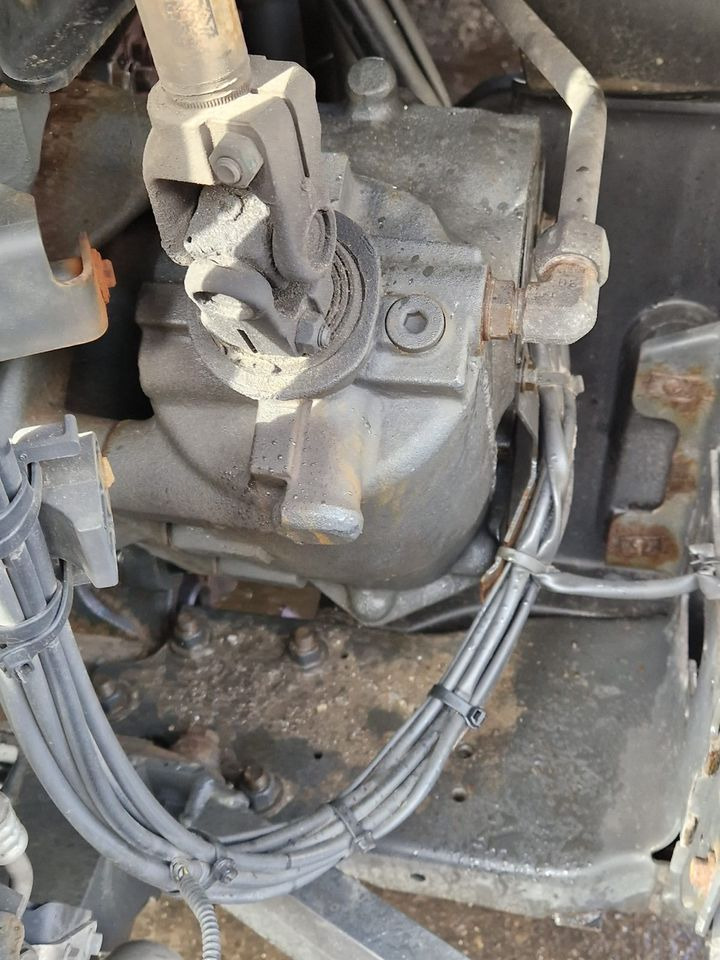 Actros MP4 Lenktgetriebe Lenkung ZF LS Getriebe Lenkung - Steering gear for Truck: picture 3 Actros MP4 Lenktgetriebe Lenkung ZF LS Getriebe Lenkung - Steering gear for Truck: picture 3