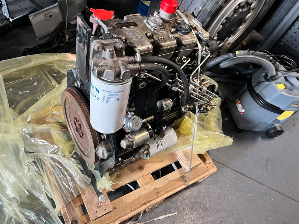 Perkins Motor 404D Schmitz Kühlung frigo Motor Engin - Engine for Construction machinery: picture 1 Perkins Motor 404D Schmitz Kühlung frigo Motor Engin - Engine for Construction machinery: picture 1