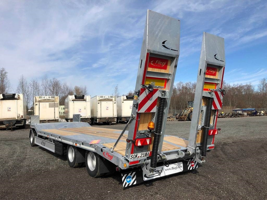 Fliegl DTS-S 300 - Low loader trailer: picture 2 Fliegl DTS-S 300 - Low loader trailer: picture 2