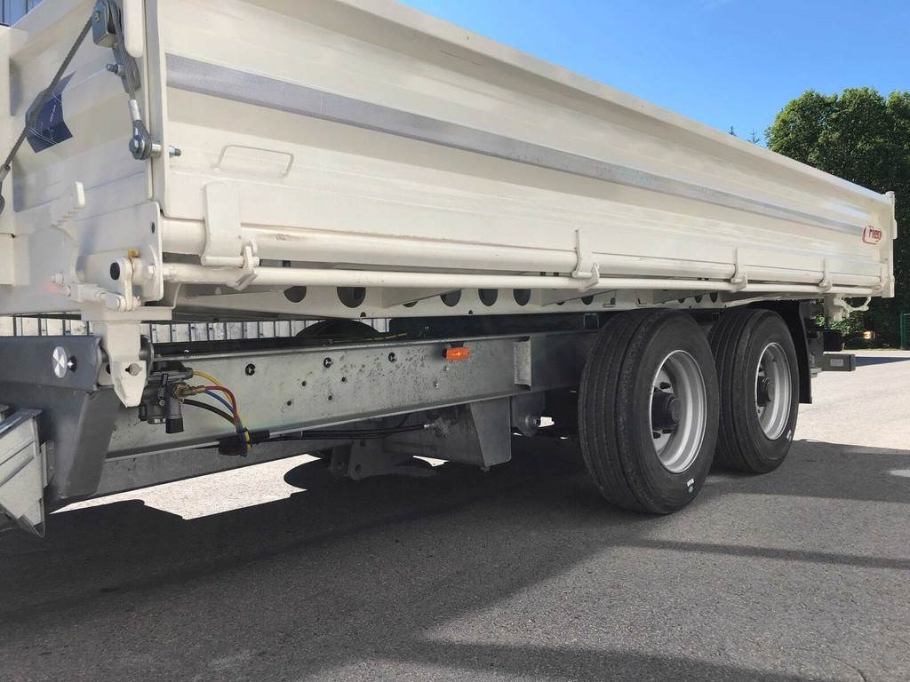 Fliegl TSK 118 3-WAY TIP - Tipper trailer: picture 5 Fliegl TSK 118 3-WAY TIP - Tipper trailer: picture 5