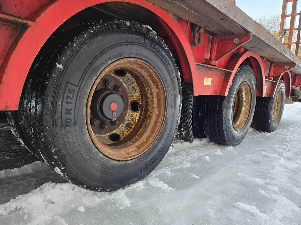 King GTS 44 - Low loader semi-trailer: picture 4 King GTS 44 - Low loader semi-trailer: picture 4
