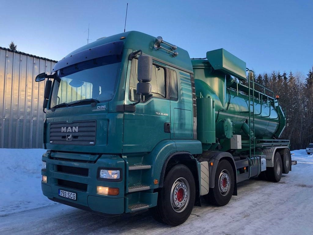 MAN TGA 35.480 8X2-4 BL DRY VACUUM 353kW - Vacuum truck: picture 1 MAN TGA 35.480 8X2-4 BL DRY VACUUM 353kW - Vacuum truck: picture 1