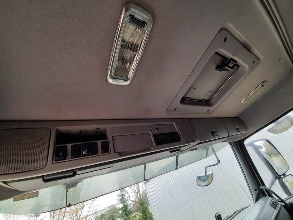 Volvo F16 600 6X4 450kW - Tractor unit: picture 5 Volvo F16 600 6X4 450kW - Tractor unit: picture 5