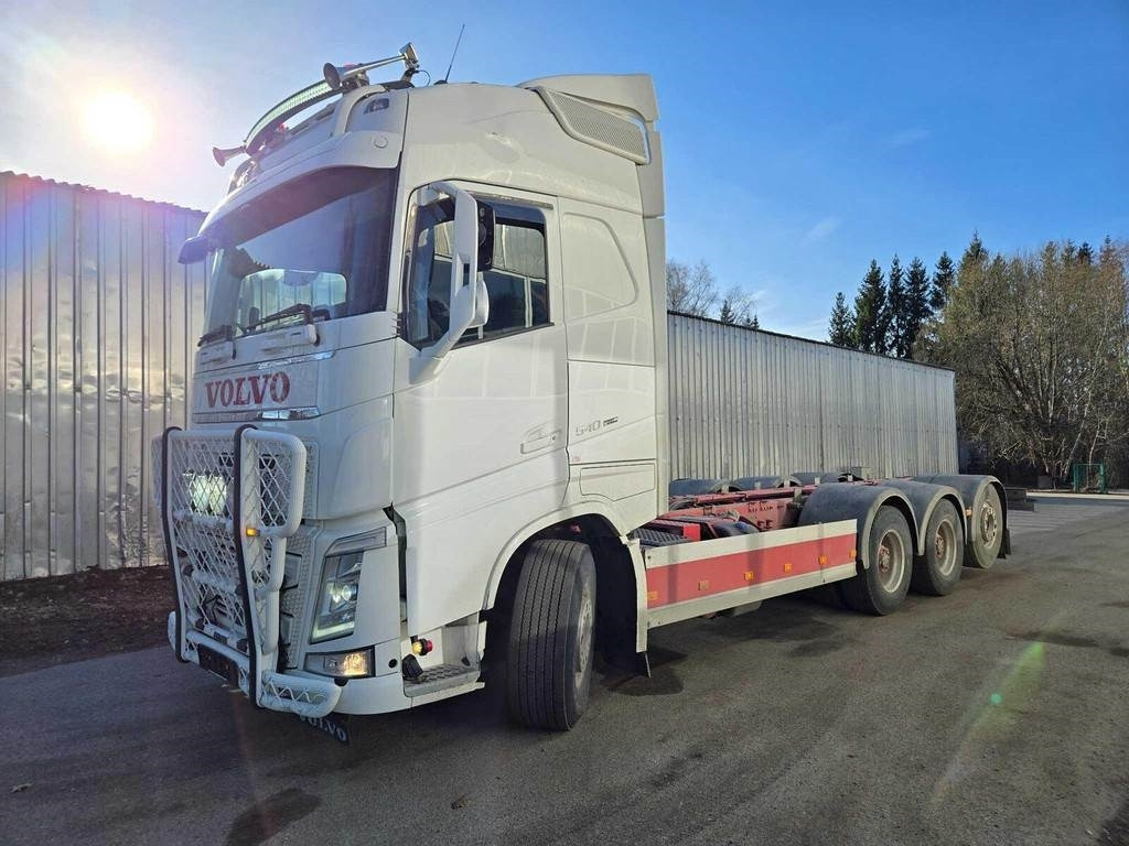 Volvo FH540 8X4 CHASSY - Cab chassis truck: picture 1 Volvo FH540 8X4 CHASSY - Cab chassis truck: picture 1