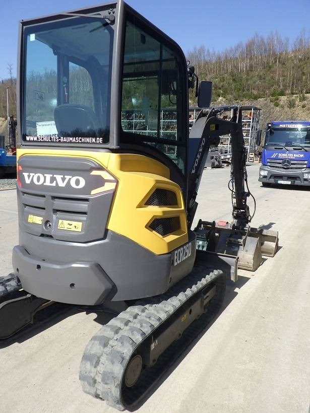 Volvo ECR 25 D - Mini excavator: picture 4 Volvo ECR 25 D - Mini excavator: picture 4