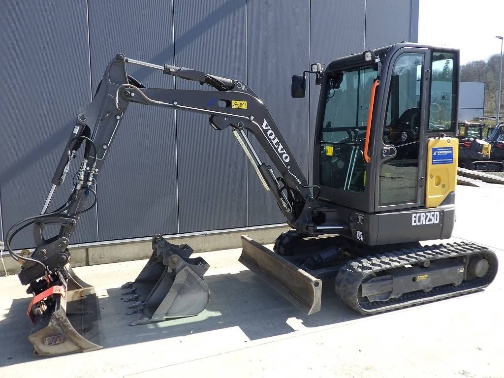 Volvo ECR 25 D - Mini excavator: picture 1 Volvo ECR 25 D - Mini excavator: picture 1