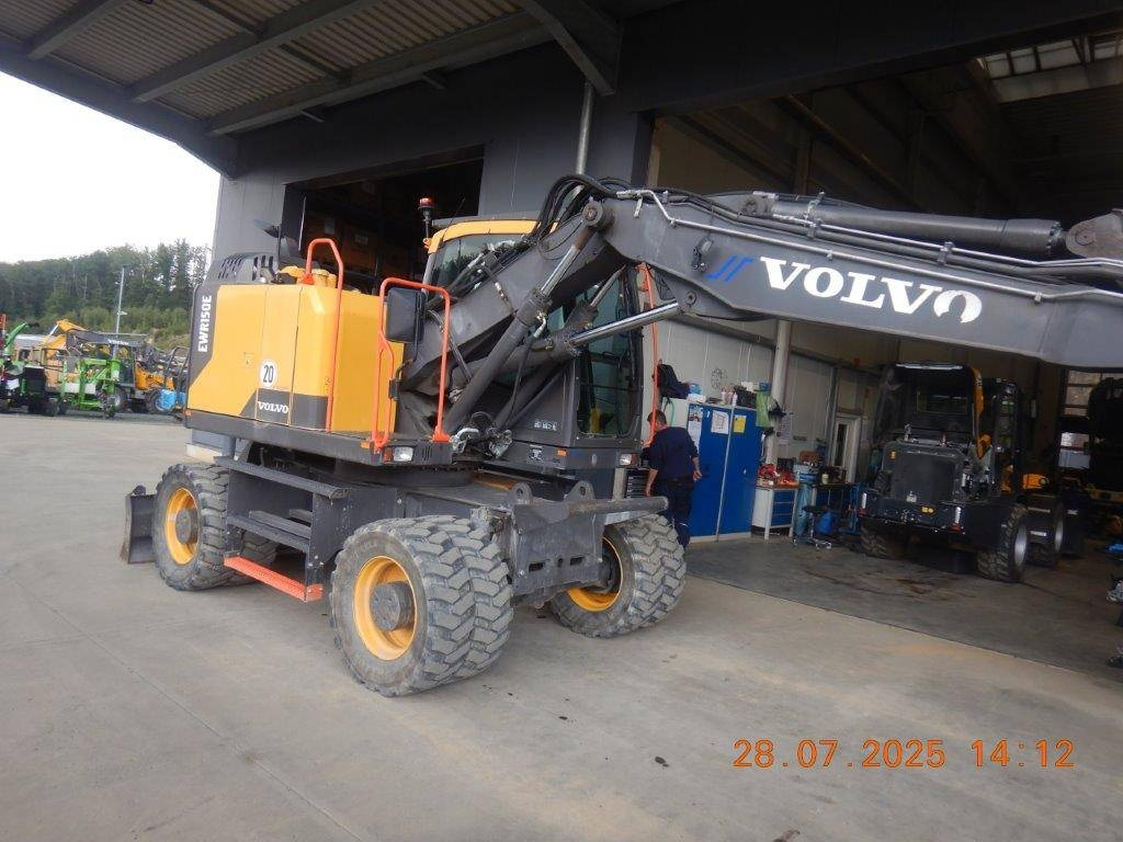 Volvo EWR 150 E - Wheel excavator: picture 2 Volvo EWR 150 E - Wheel excavator: picture 2