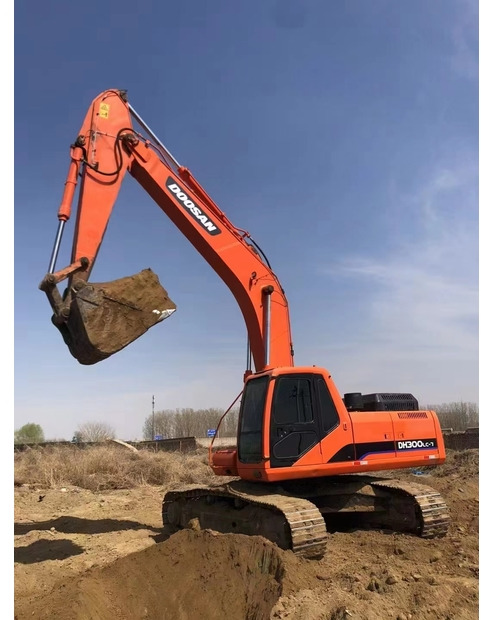 Crawler excavator 2019 Doosan DH300: picture 10
