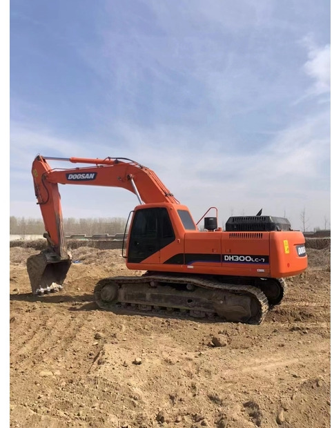 Crawler excavator 2019 Doosan DH300: picture 7