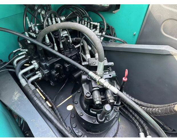 Crawler excavator 2020 KOBELCO SK200D: picture 18