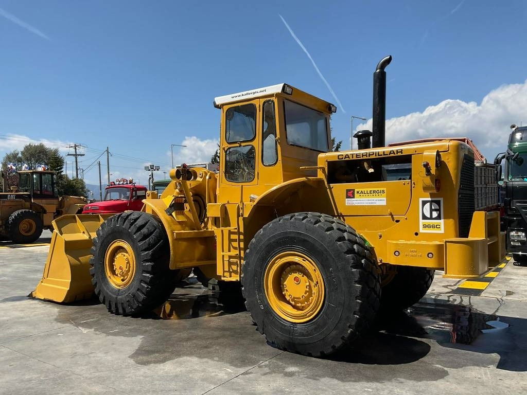 Wheel loader CAT 966C: picture 6