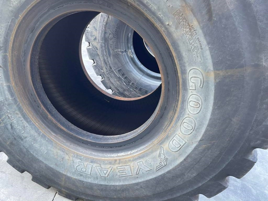 Wheel loader CAT 982M: picture 10 Wheel loader CAT 982M: picture 10