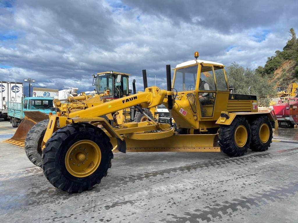 Faun F185C - Grader: picture 2 Faun F185C - Grader: picture 2