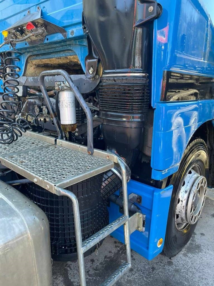 Tractor unit Mercedes-Benz 1843: picture 18