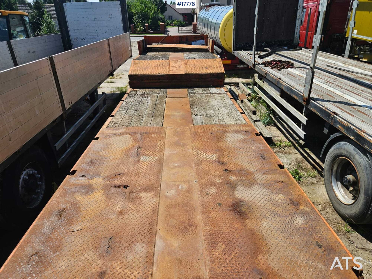 Low loader semi-trailer 1992 Nooteboom OSD: picture 12