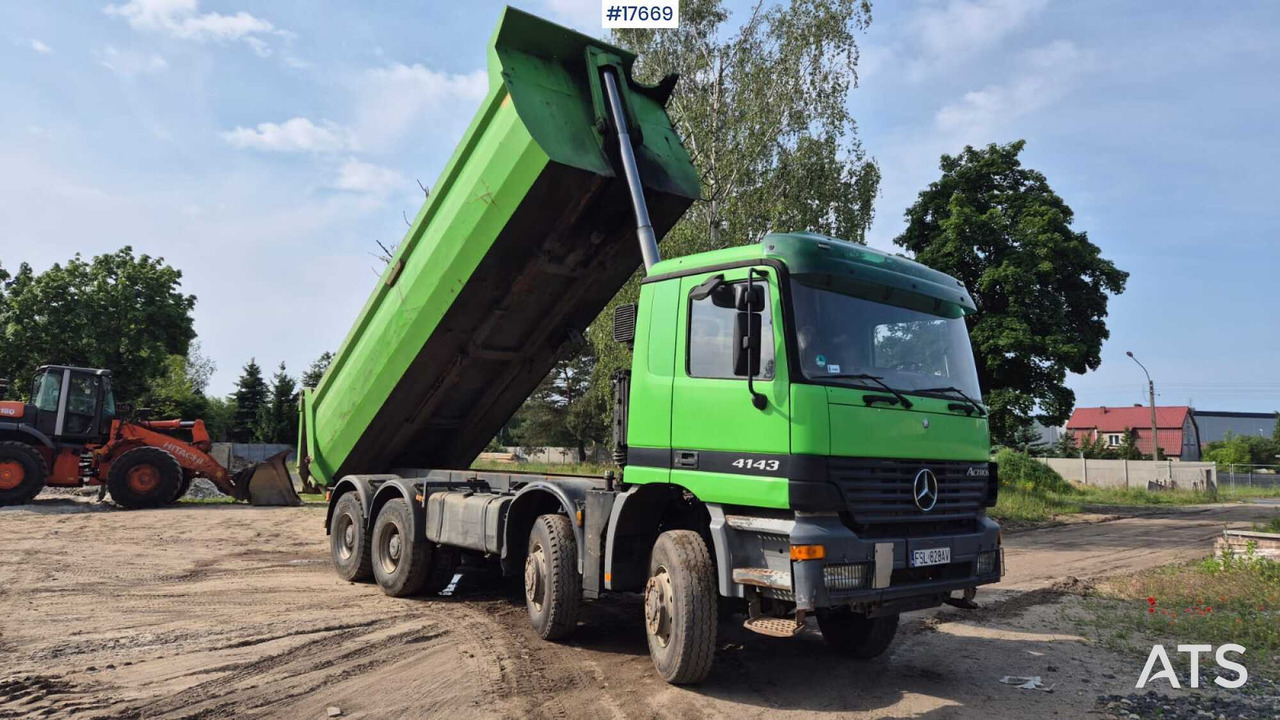 2002 Mercedes-Benz Actros 4143 8x8 - Tipper: picture 2 2002 Mercedes-Benz Actros 4143 8x8 - Tipper: picture 2