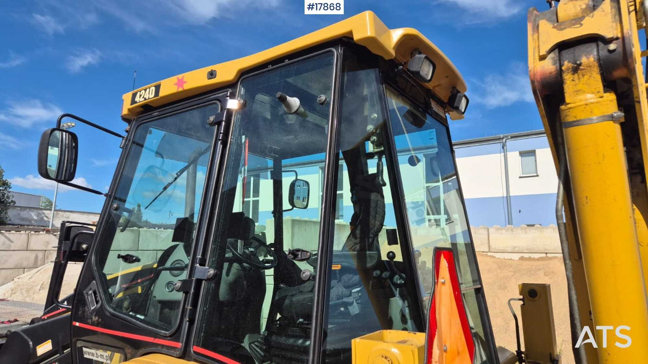 Backhoe loader 2003 CAT 424D: picture 16