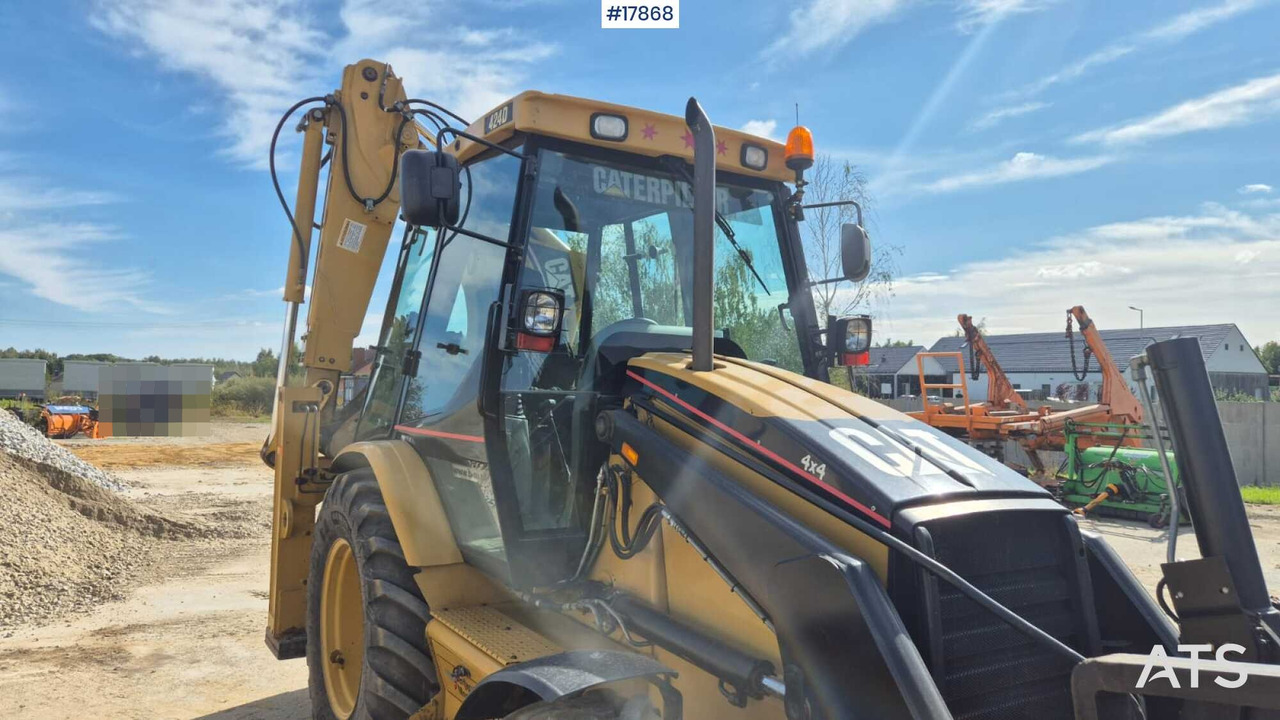 Backhoe loader 2003 CAT 424D: picture 15