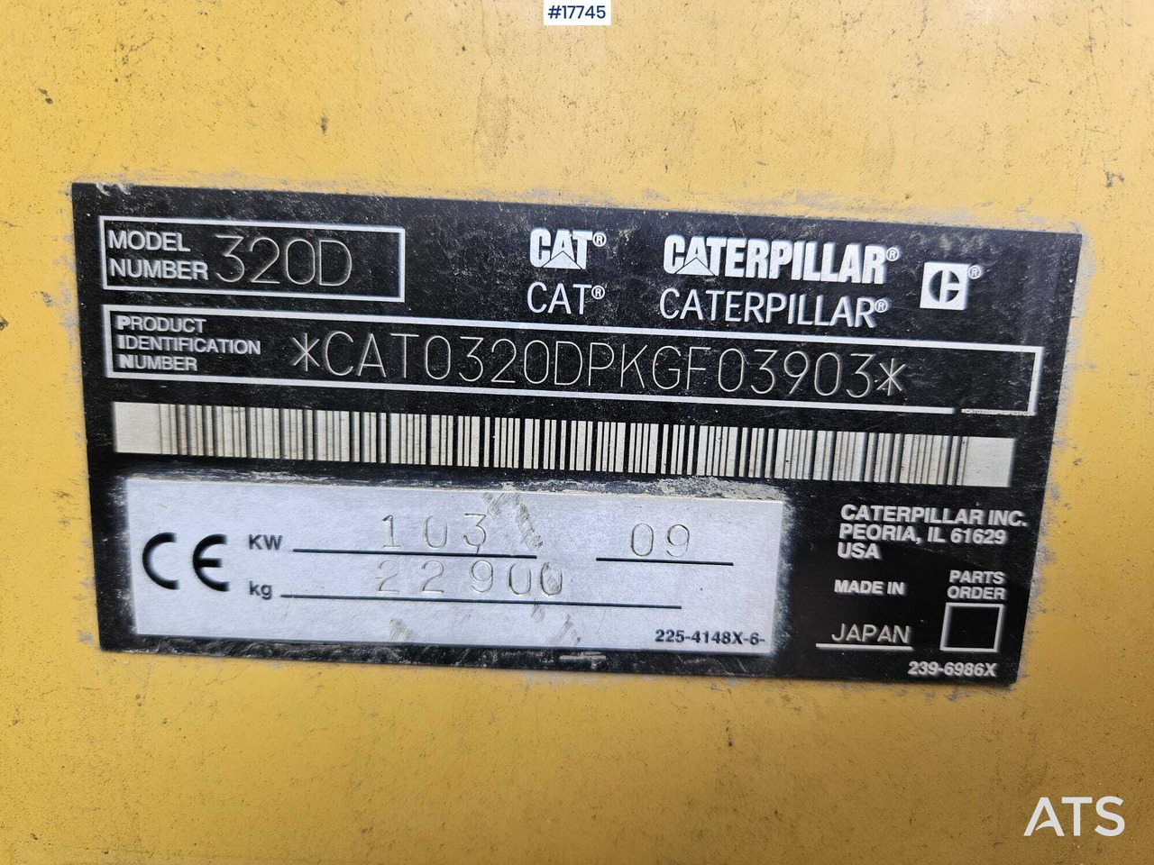 Crawler excavator 2009 CAT 320D: picture 17