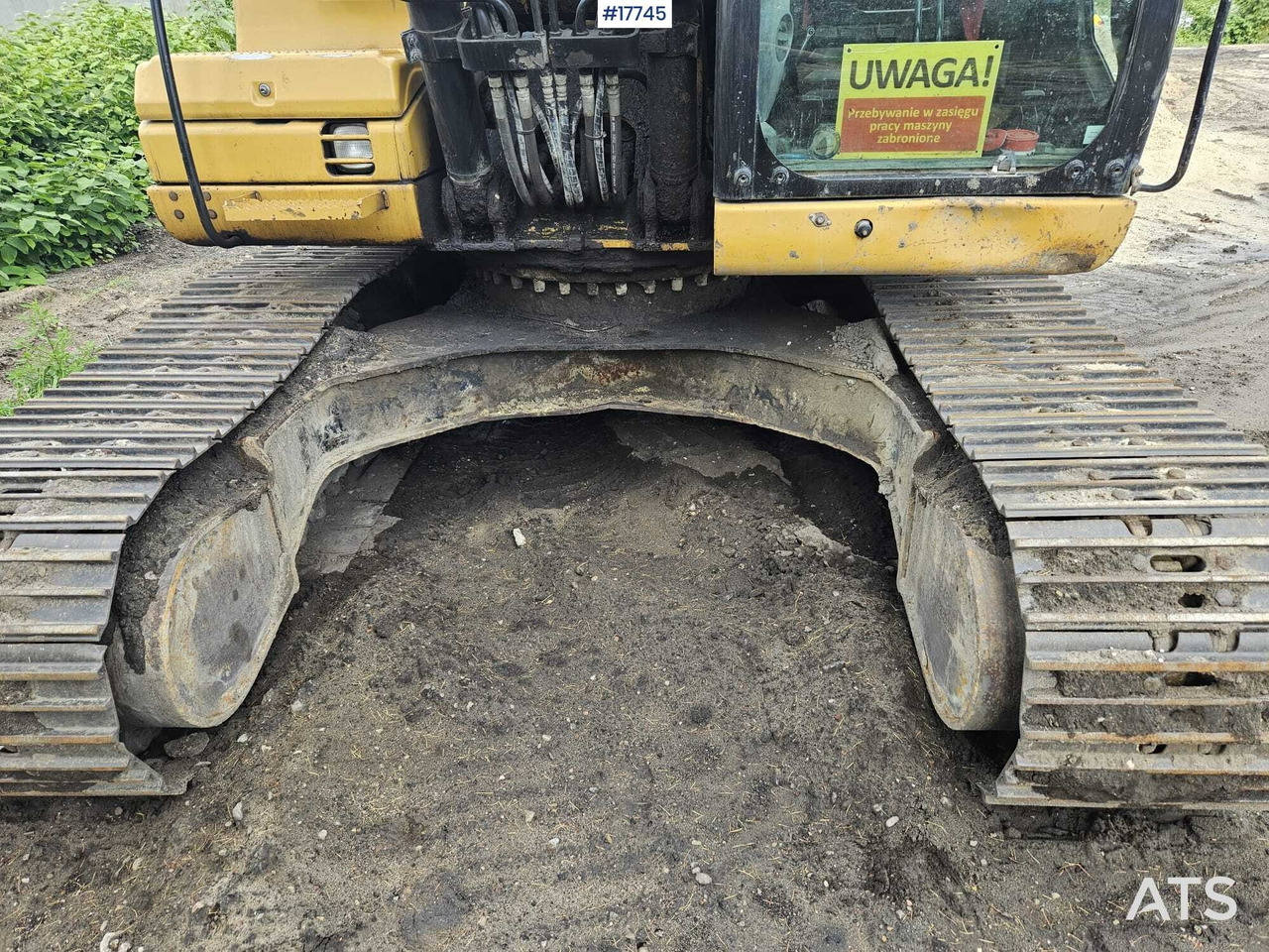Crawler excavator 2009 CAT 320D: picture 10