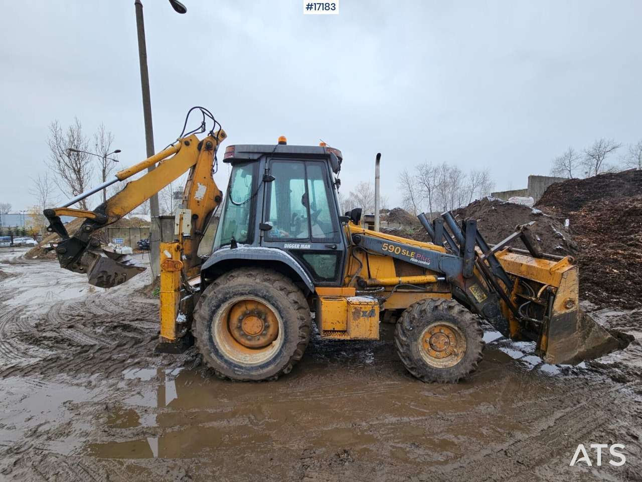 Backhoe loader CASE 590 Super LE PLUS (2000) - Backhoe loader: picture 4 Backhoe loader CASE 590 Super LE PLUS (2000) - Backhoe loader: picture 4
