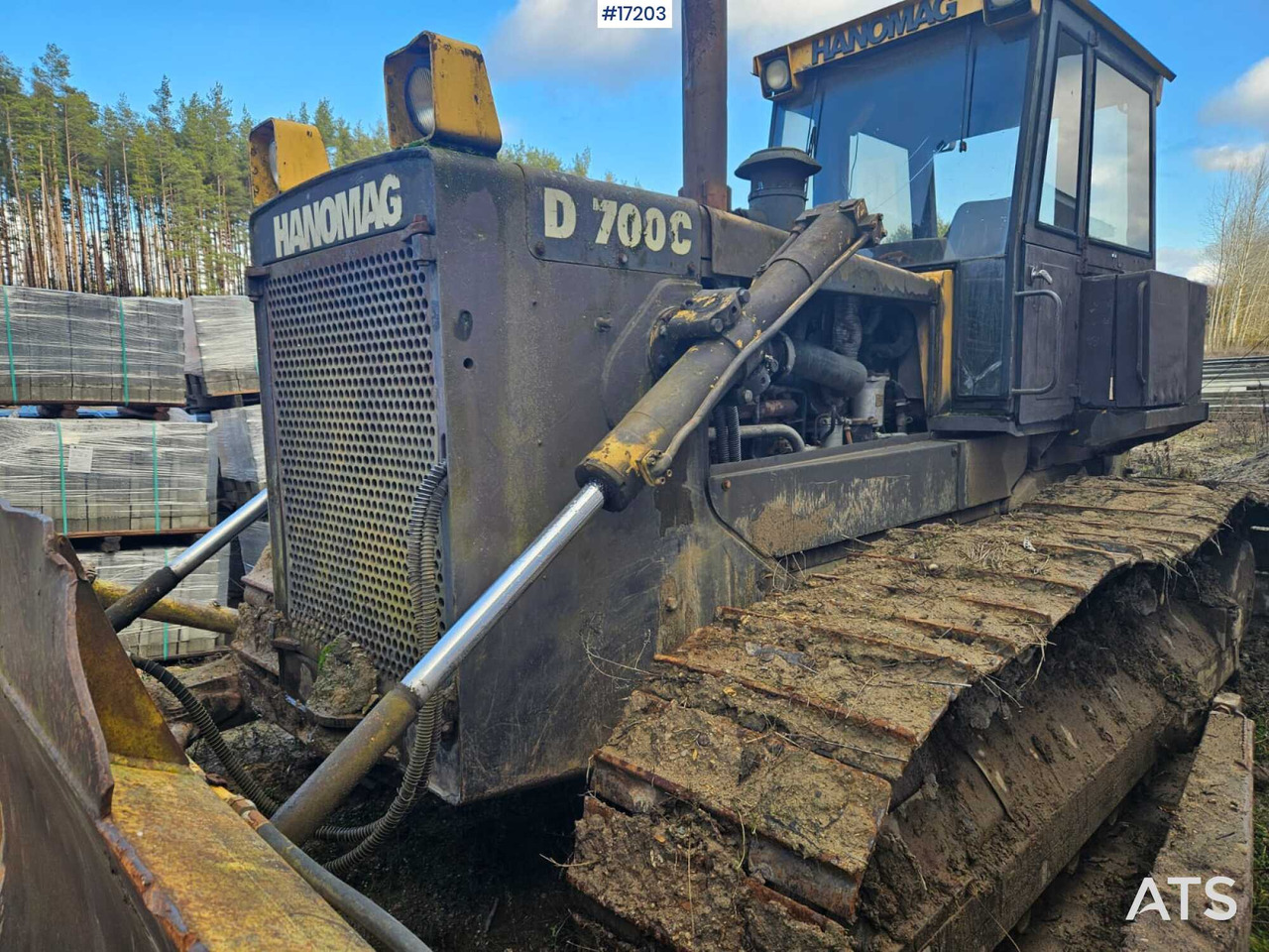 Bulldozer HANOMAG D700 C (1991) - Bulldozer: picture 3 Bulldozer HANOMAG D700 C (1991) - Bulldozer: picture 3