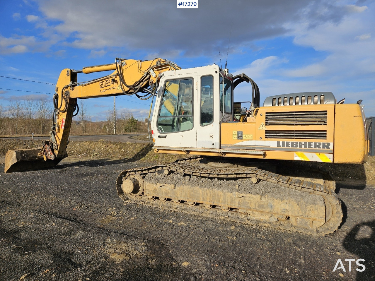LIEBHERR R924B HDSL crawler excavator (2007) - Crawler excavator: picture 1 LIEBHERR R924B HDSL crawler excavator (2007) - Crawler excavator: picture 1