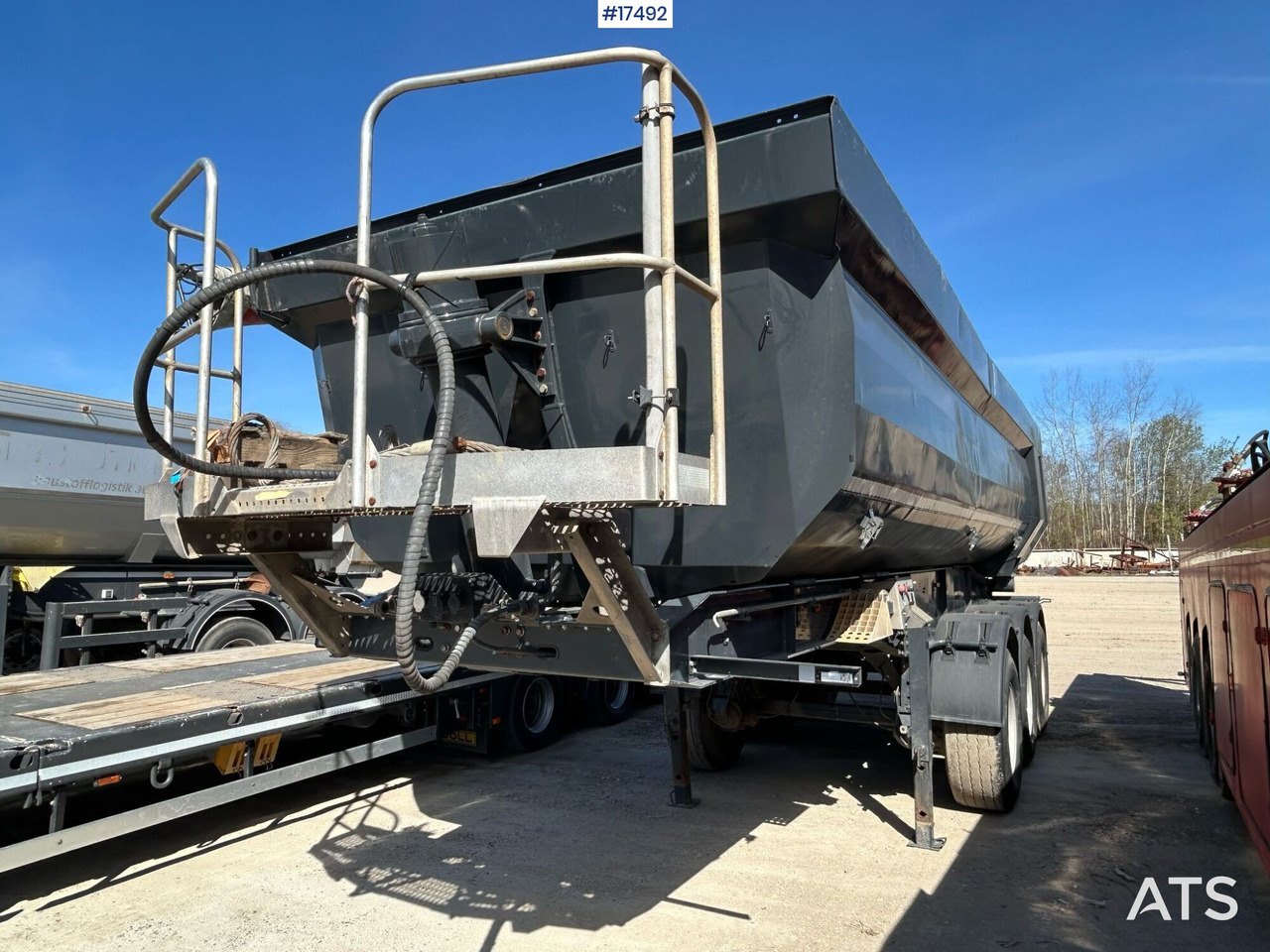 Semi-trailer truck, tipper SCHWARZMULLER K-serie (2013) - Tipper semi-trailer: picture 4 Semi-trailer truck, tipper SCHWARZMULLER K-serie (2013) - Tipper semi-trailer: picture 4