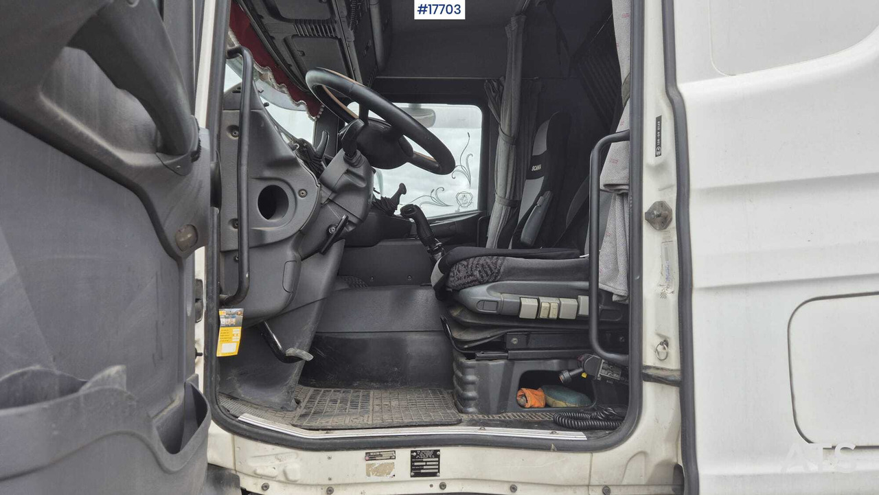 Tractor unit 2004 Scania R 420: picture 20