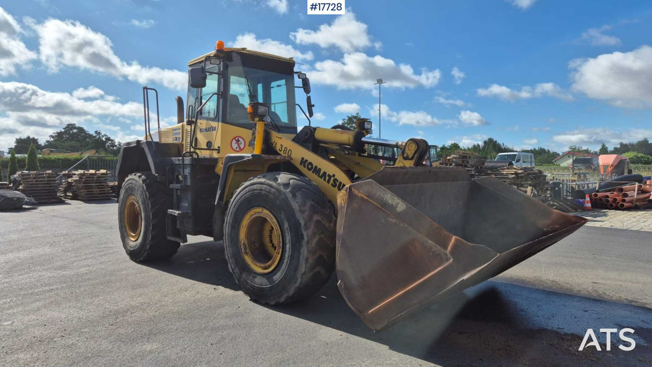 Wheel loader KOMATSU WA380-5H (2004) - Wheel loader: picture 1 Wheel loader KOMATSU WA380-5H (2004) - Wheel loader: picture 1