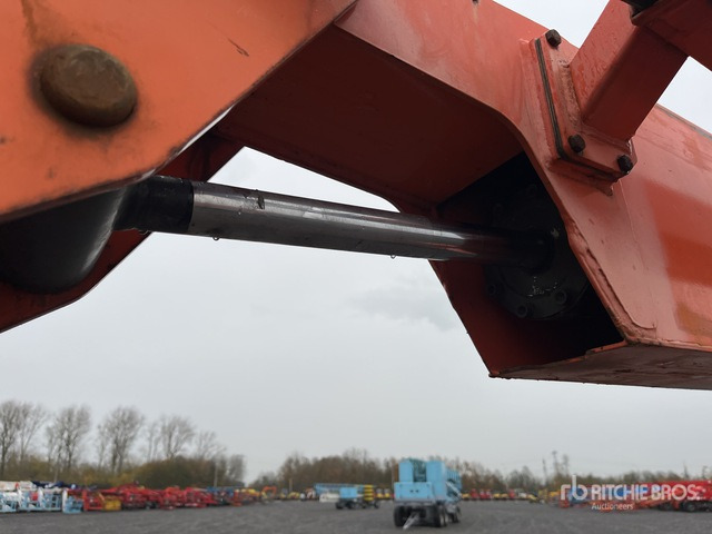 2006 JLG 860SJ 4WD Diesel Telescopic Boom Lift - Telescopic boom: picture 5 2006 JLG 860SJ 4WD Diesel Telescopic Boom Lift - Telescopic boom: picture 5