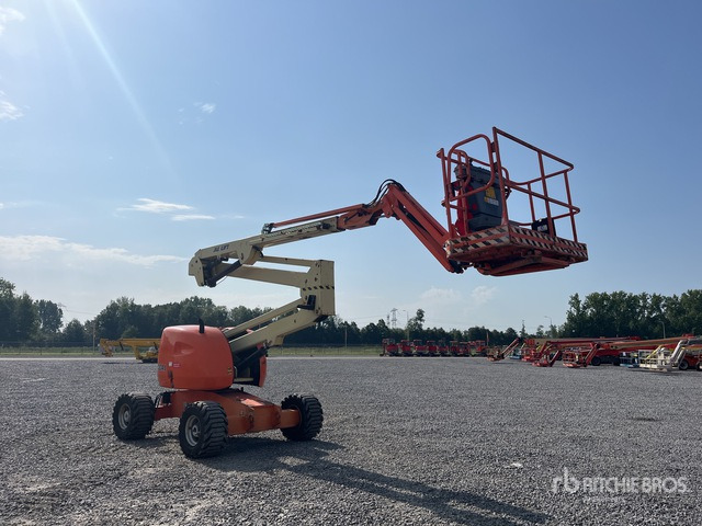 2007 JLG 510 AJ 4WD Diesel Articulating Boom Lift - Articulated boom: picture 4 2007 JLG 510 AJ 4WD Diesel Articulating Boom Lift - Articulated boom: picture 4