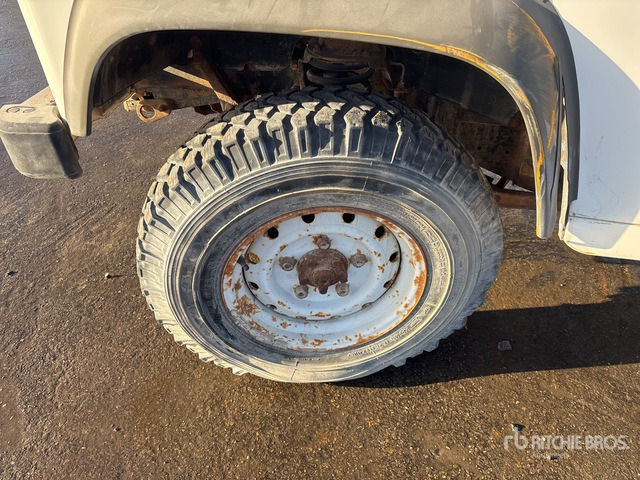 SUV 2010 Land Rover Defender (Inoperable) SUV: picture 6 SUV 2010 Land Rover Defender (Inoperable) SUV: picture 6