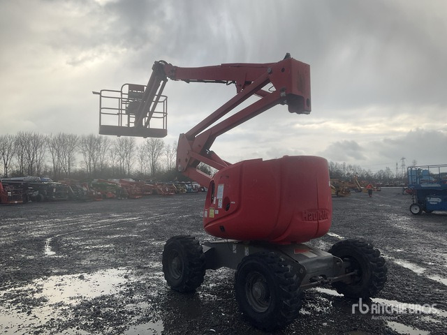2011 Haulotte HA16SPX 2WD Diesel Articulating Boom Lift - Articulated boom: picture 2 2011 Haulotte HA16SPX 2WD Diesel Articulating Boom Lift - Articulated boom: picture 2