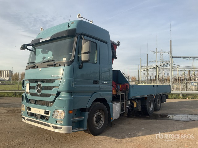 2012 Mercedes-Benz Actros 930.20 2012 HMF 3000-K3 Articulated Bo ... Flatbed Truck with Crane - Dropside/ Flatbed truck, Crane truck: picture 2 2012 Mercedes-Benz Actros 930.20 2012 HMF 3000-K3 Articulated Bo ... Flatbed Truck with Crane - Dropside/ Flatbed truck, Crane truck: picture 2