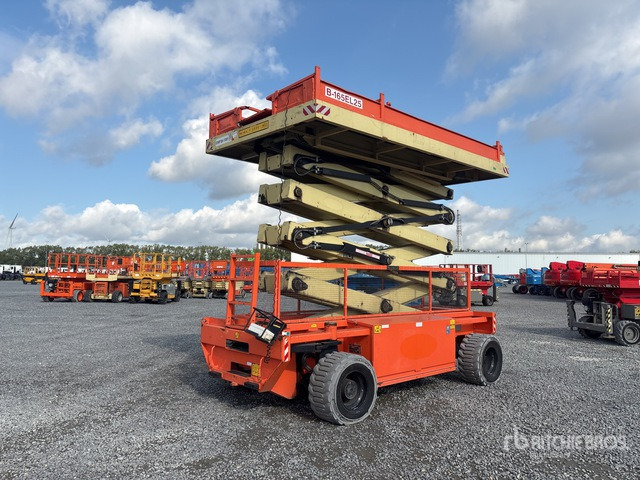 2013 Holland Lift COMBISTAR B-165FL25 Electric Scissor Lift - Scissor lift: picture 4 2013 Holland Lift COMBISTAR B-165FL25 Electric Scissor Lift - Scissor lift: picture 4