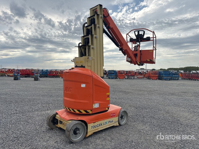 2015 JLG TOUCAN 12E Plus Vertical Mast Lift - Vertical mast lift: picture 2 2015 JLG TOUCAN 12E Plus Vertical Mast Lift - Vertical mast lift: picture 2