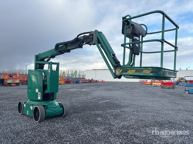 2016 Haulotte HA12CJ+ 2WD Electric Articulating Boom Lift - Articulated boom: picture 2 2016 Haulotte HA12CJ+ 2WD Electric Articulating Boom Lift - Articulated boom: picture 2