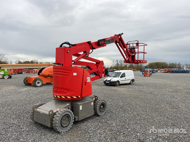 2016 Haulotte HA12IP 2WD Electric Articulating Boom Lift - Articulated boom: picture 2 2016 Haulotte HA12IP 2WD Electric Articulating Boom Lift - Articulated boom: picture 2