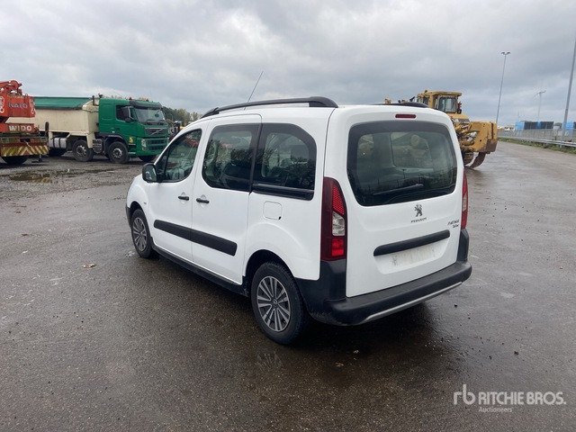 2017 Peugeot Partner 4x2 Van Truck - Car: picture 3 2017 Peugeot Partner 4x2 Van Truck - Car: picture 3